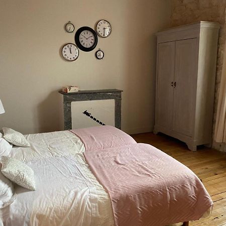 Bed and Breakfast La Gare Gondrin Exterior foto
